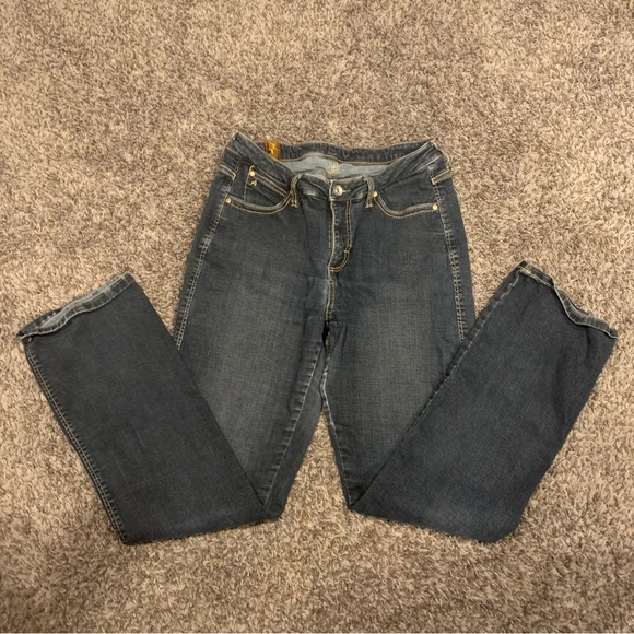 Aura Denim - Women’s Aura by Wrangler Jeans